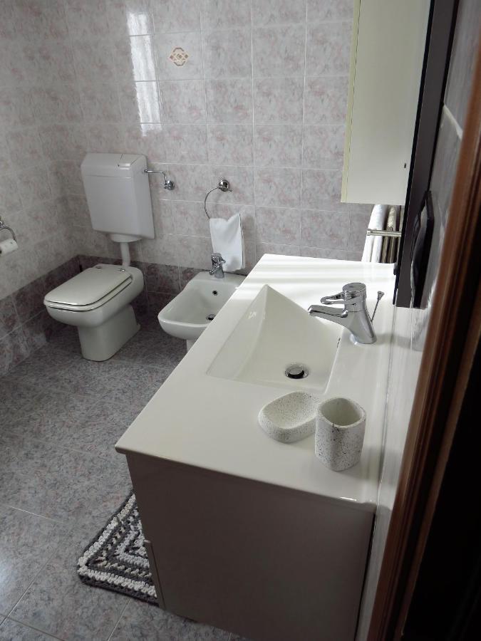 Lo Gnomo Sotto Al Glicine Apartment Chatillon Luaran gambar