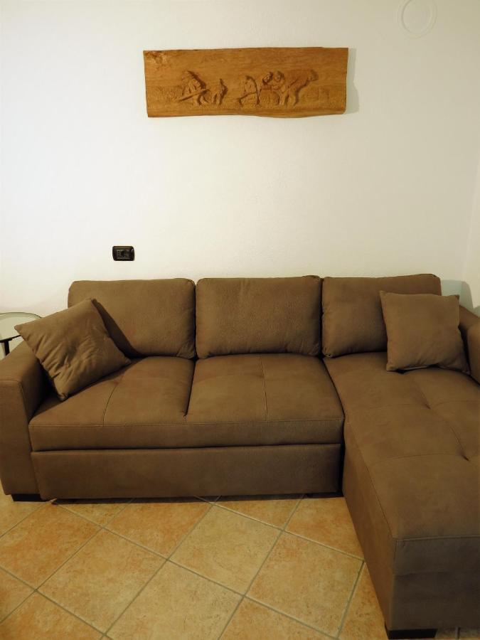 Lo Gnomo Sotto Al Glicine Apartment Chatillon Luaran gambar