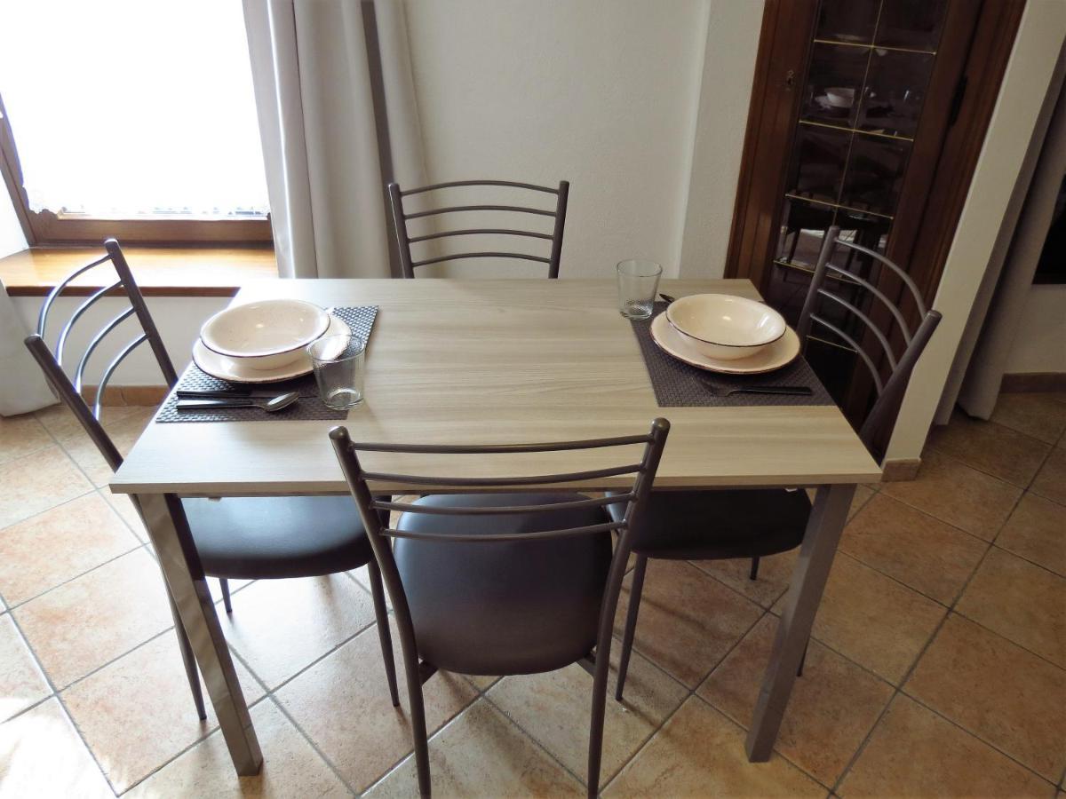 Lo Gnomo Sotto Al Glicine Apartment Chatillon Luaran gambar