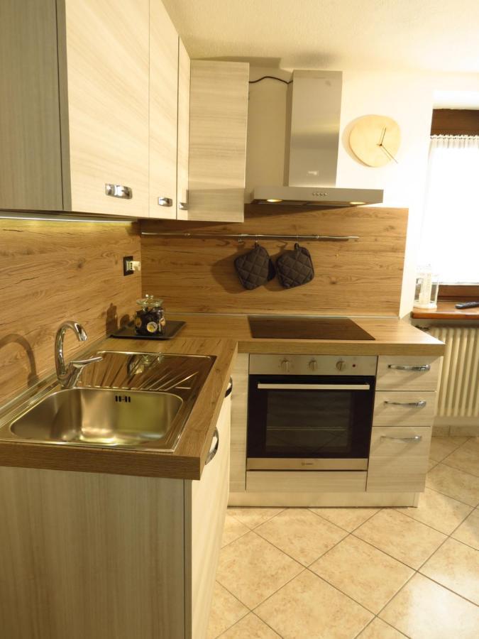 Lo Gnomo Sotto Al Glicine Apartment Chatillon Luaran gambar
