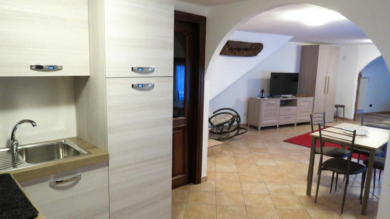 Lo Gnomo Sotto Al Glicine Apartment Chatillon Luaran gambar