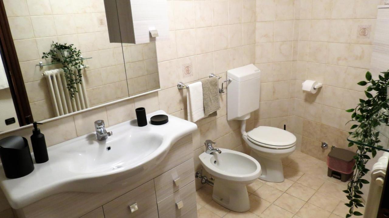 Lo Gnomo Sotto Al Glicine Apartment Chatillon Luaran gambar