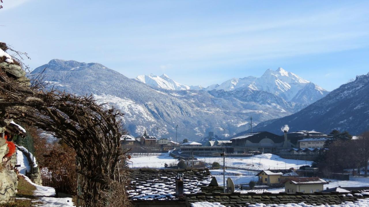 Lo Gnomo Sotto Al Glicine Apartment Chatillon Luaran gambar